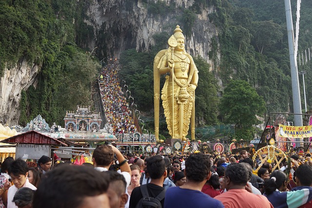 lord murugan statue-thaipusam