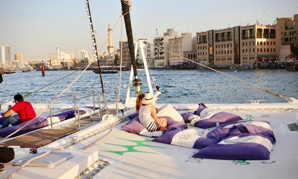 catamaran relax dubai vacation