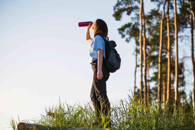 how to travel sustainably